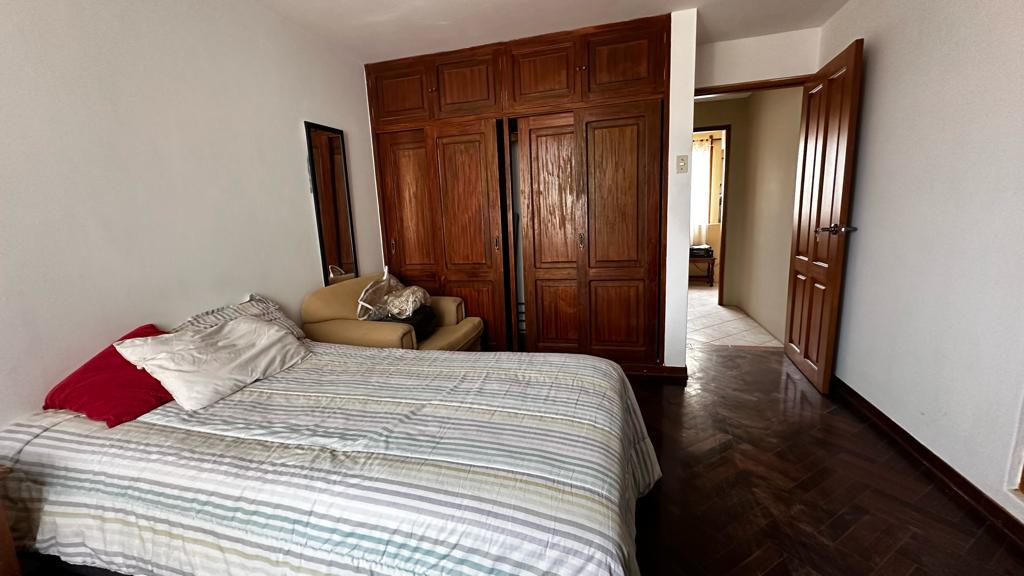 Renovada Elegancia en una Ubicación Privilegiada:Casa en el Corazón de El Golf,Trujillo