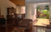 Miniatura 5 de Moderna Vivienda muy Cerca al Centro de la Ciudad,Urb.Las Quintanas,Trujillo