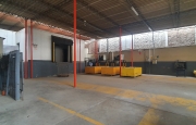 Miniatura 13 de Tremendo Local para Almacenes muy cerca al Mercado La Unión