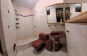 Miniatura 8 de Venta de Casa con Dos Departamentos Cerca de la Av. América Sur en Trujillo: ¡Tu Oportunidad de Inversión!