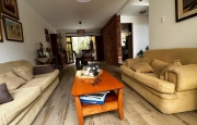 Miniatura 5 de Renovada Elegancia en una Ubicación Privilegiada:Casa en el Corazón de El Golf,Trujillo