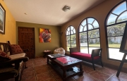 Miniatura 9 de Excepcional Residencia en el Corazón de Moche: Una Oportunidad Inigualable para Inversionistas y Emprendedores
