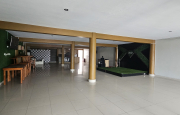 Miniatura 5 de Magnífico Local Comercial en Avenida Comercial