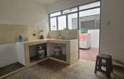 Miniatura 8 de Gran Oportunidad: Casa Amplia con Potencial para Vivienda y Negocio